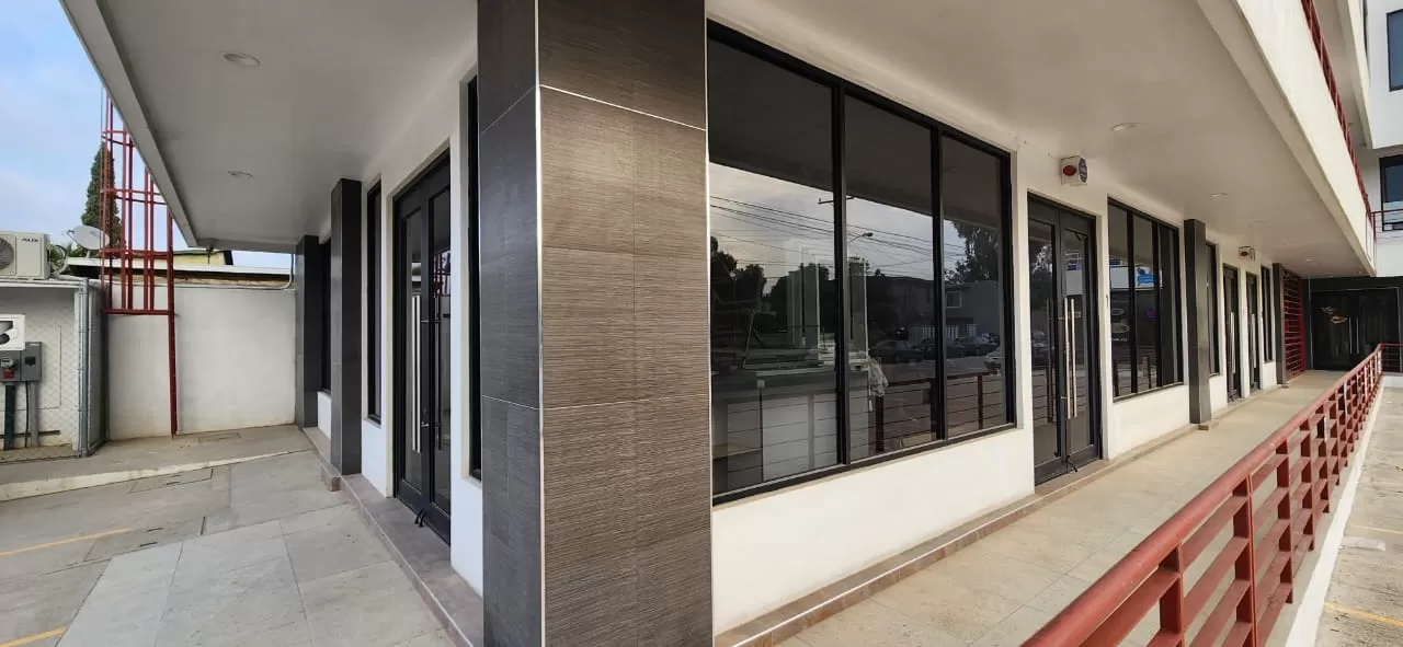 Renta Local Comercial en E